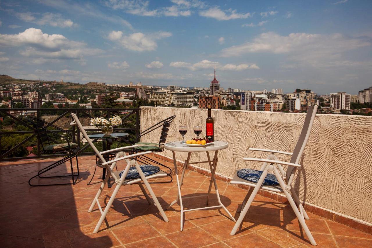 Caravan Villa Tbilisi Buitenkant foto