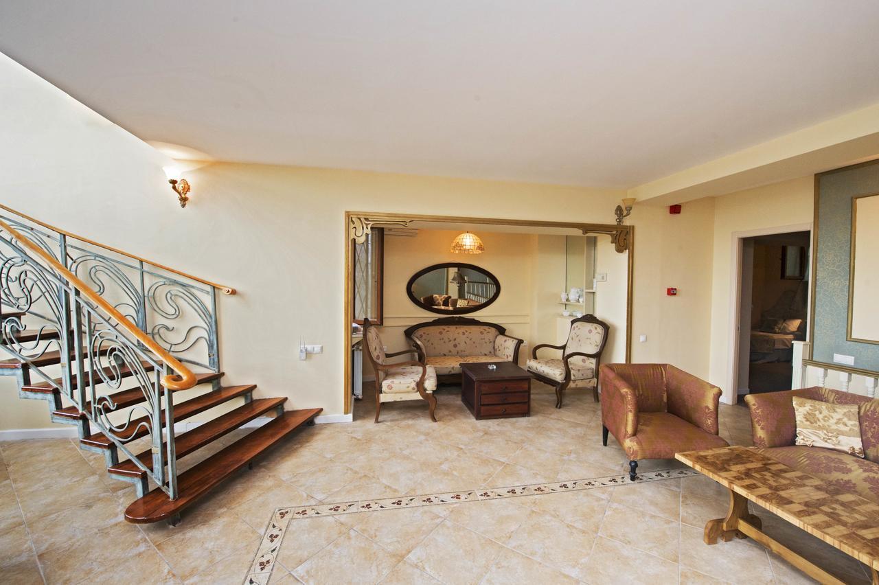 Caravan Villa Tbilisi Buitenkant foto