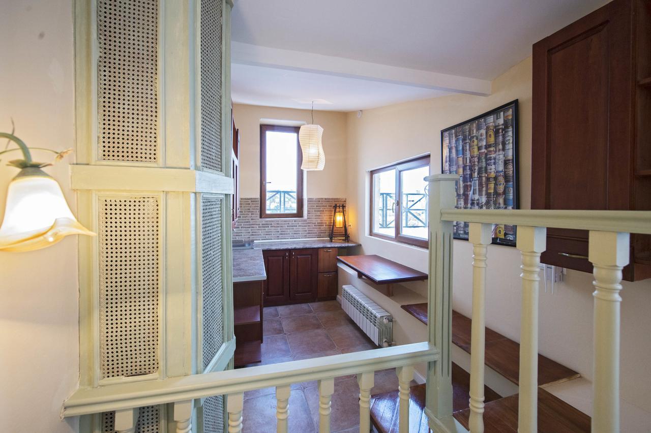 Caravan Villa Tbilisi Buitenkant foto