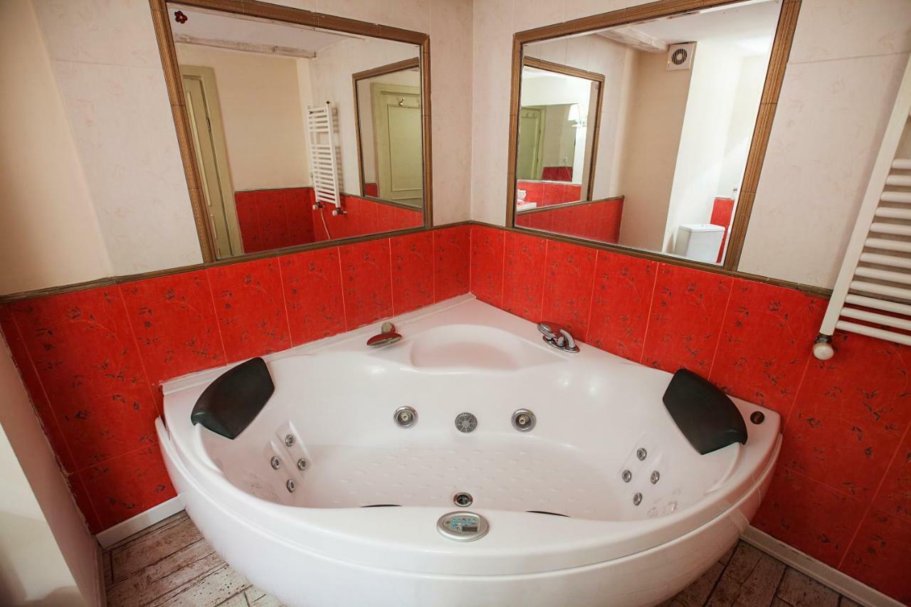 Caravan Villa Tbilisi Buitenkant foto