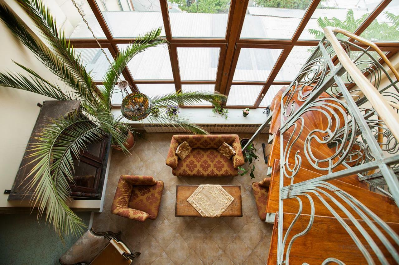 Caravan Villa Tbilisi Buitenkant foto
